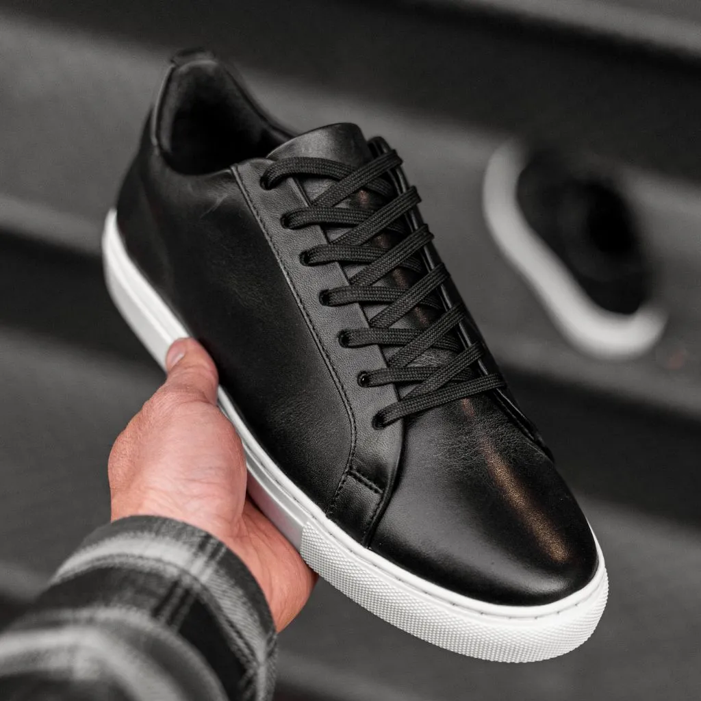 Premier Low Top | Black (Blind Eyelets)