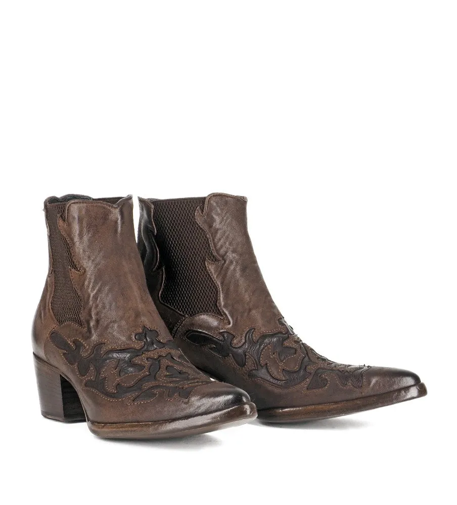 URSULA 46036<br>Dark brown texan inspired ankle boots